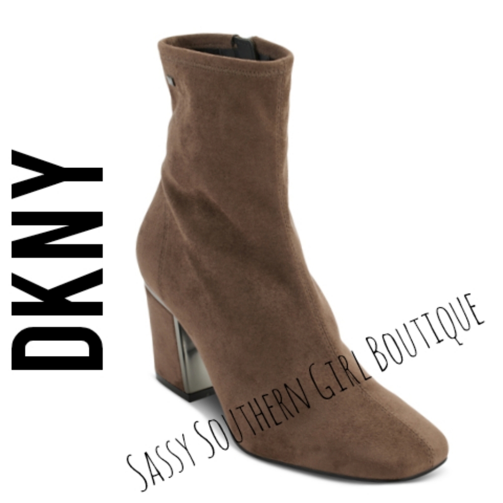🆕⭐DKNY Mushroom microsuede booties